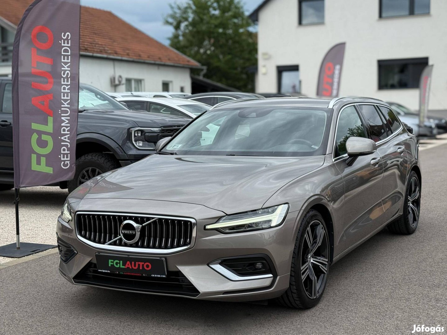 Volvo V60 2.0 D [D4] Inscription Geartronic MO-...